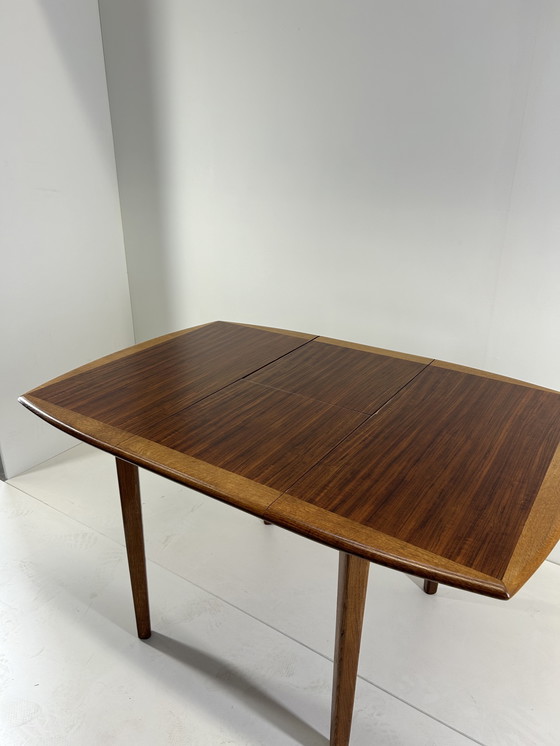 Image 1 of Loui van teefelen klap tafel met stoeltjes die nieuw gestoffeerd zijn