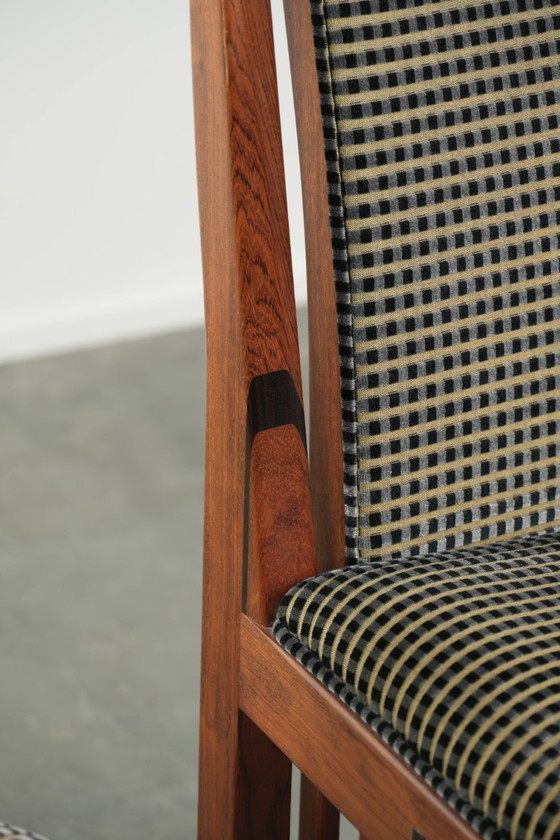 Image 1 of 6 x Art Deco design Schuitema eetkamerstoel met houten frame en luxe stoffen bekleding uit de Decoforma serie
