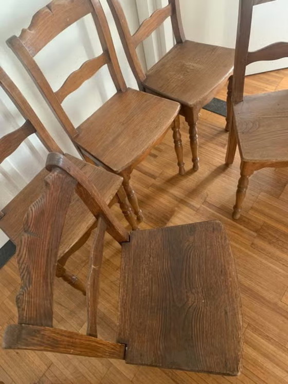 Image 1 of 5 Eiken Houten Stoeltjes Met Ronde Pootjes