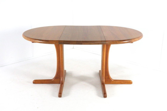 Image 1 of Danish round 1x extendable dining table teak solid