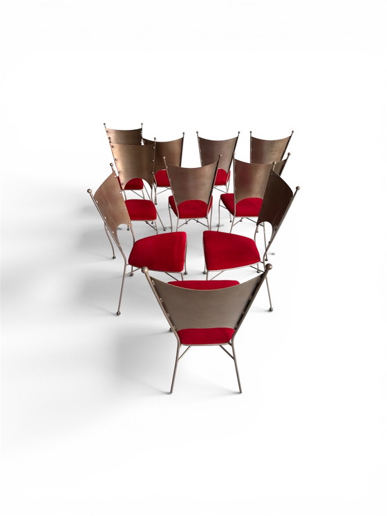 Image 1 of Sedie di design di Andy Thornton – velluto rosso e bronzo ramato (set)