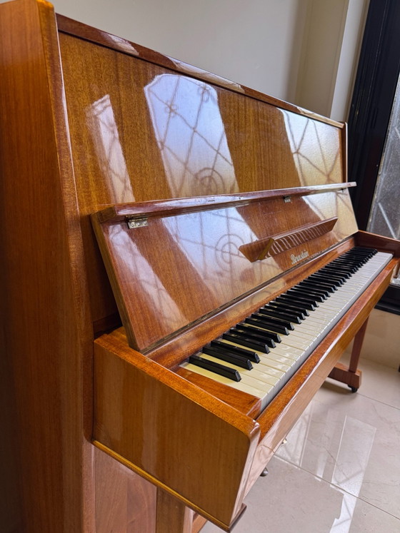 Pianoforte Bernstein – un particolare richiamo visivo con carattere – Credenze, Legno, Ottone (photo 12 of 15)