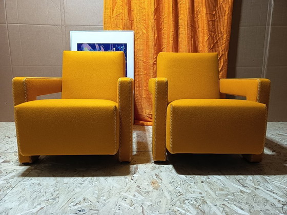 Image 1 of CASSINA Paire de fauteuils Utrecht 637 NEUF 2026 en laine KVARD Moutarde par Gerrit Rietveld