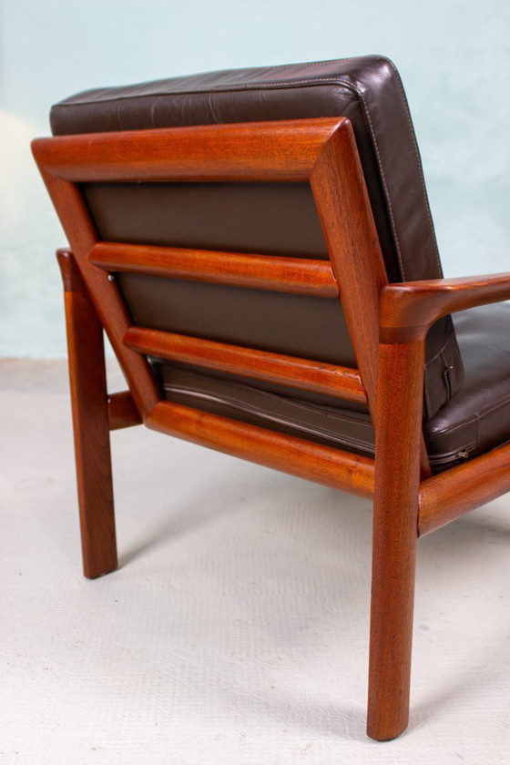 Image 1 of Vintage teakhouten fauteuil Sven Ellekaer comfortabele fauteuil uit het midden van de vorige eeuw