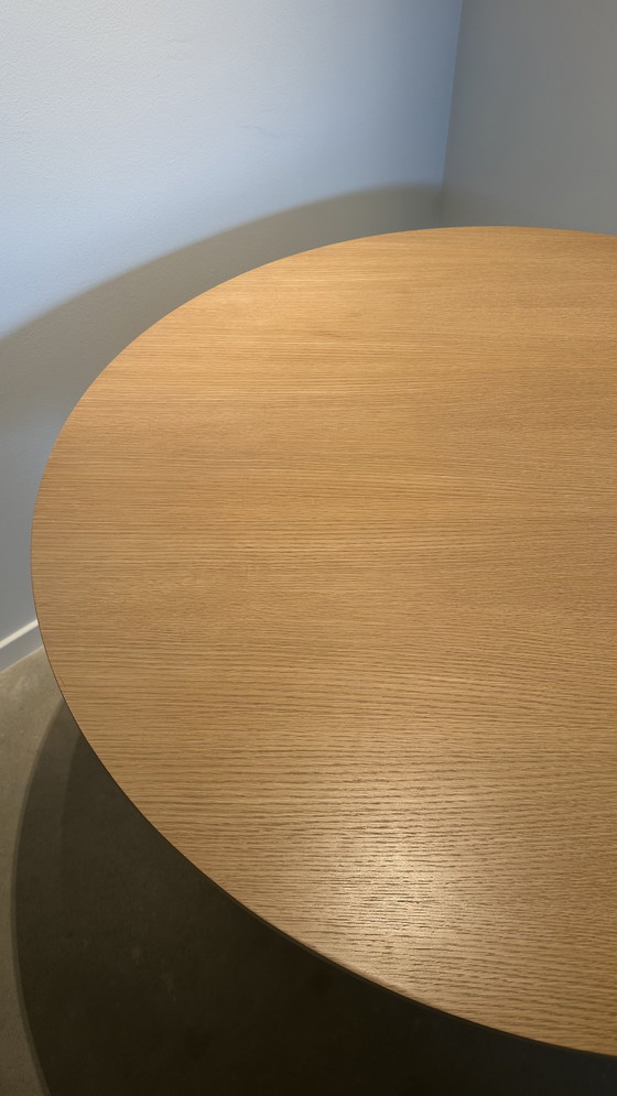 Image 1 of Mesa redonda Inge natural