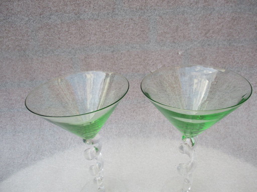 Cocktailglas-Set mit gedrehtem Stiel, Luxus mundgeblasen, grüner Spiralstiel, Studioglas, 21 cm.
