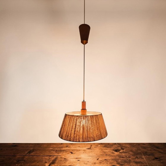 Lampada a sospensione da soffitto Mid Century Temde Noce Raffia anni '60, Temde Leuchten (foto 2 di 15)