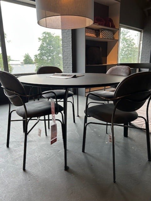 Image 1 of Gealux Vito dining table - Ø129