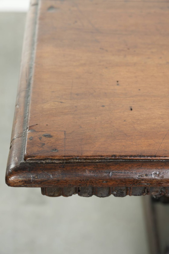 Image 1 of Authentic 16th-century Italian dining table made of walnut.