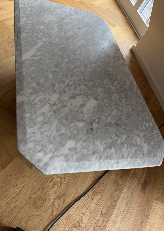 Image 1 of Tavolino da caffè in marmo di Carrara – Bianco e grigio