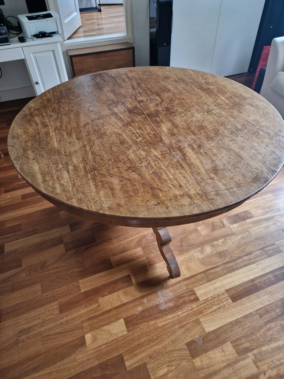 Image 1 of Beautiful antique round Biedermeier table - dining table