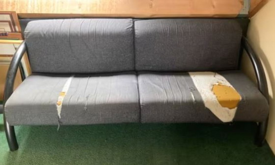 Image 1 of Salvadanaio con logo Harvink. Divano a 3 posti.