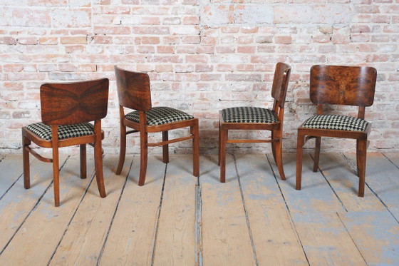Set van vier gerestaureerde art-deco stoelen, beuken-, sparren- en walnootfineer, Tsjechisch, jaren 1920 (photo 16 of 16)