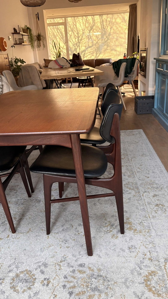 Image 1 of Vintage teak extendable dining table, Louis van Teeffelen