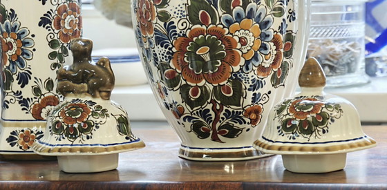 3-Piece Vintage Delfts Polychroom Garniture Vase Set (Kaststel) + 2 Lids!, Ceramic, Blue (photo 4 of 9)