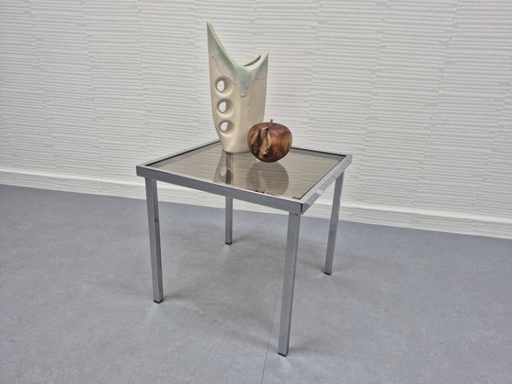 Image 1 of Chroom buisframe bijzettafel. Vintage salontafel, rookglas.