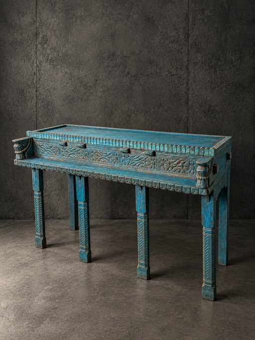 Mesa consola india tallada en azul turquesa