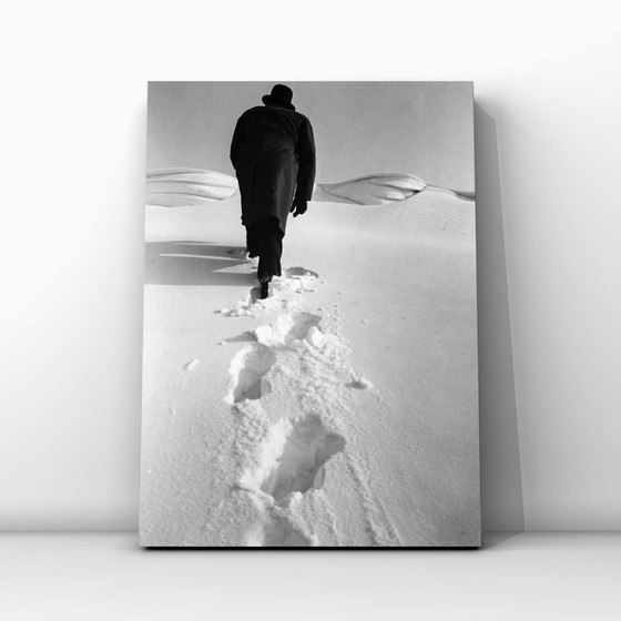 Image 1 of 1x Severe Winter 1947 — Walker in snowy landscape