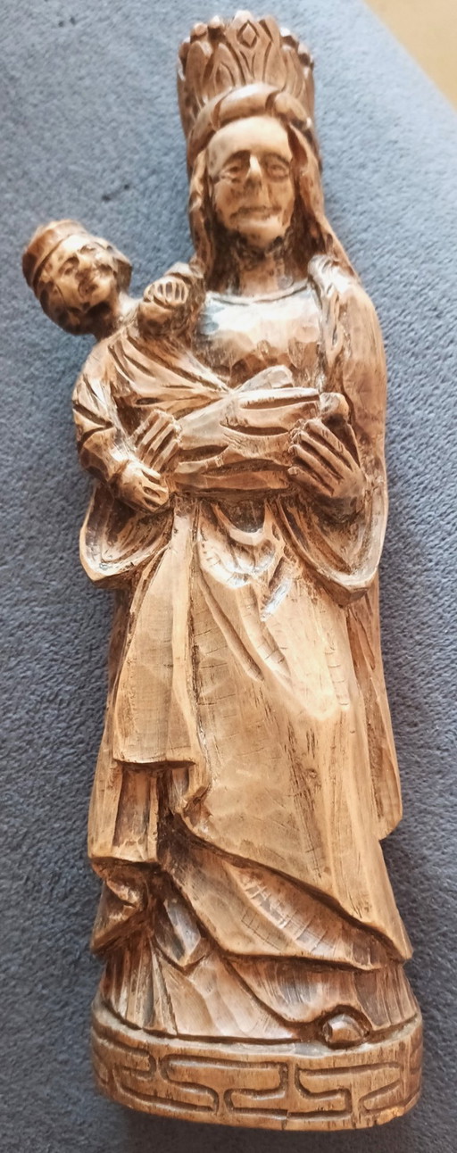 Statuetta della Vergine con Bambino in legno intagliato – 24,5 cm – Circa 1955-1975