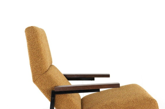 Image 1 of Martin Visser Spectrum SZ67 armchair vintage newly upholstered