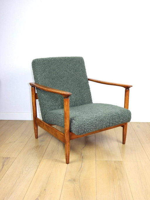 Sedia GFM-142 in pelle bouclé color oliva attribuita a Edmund Homa, anni '70