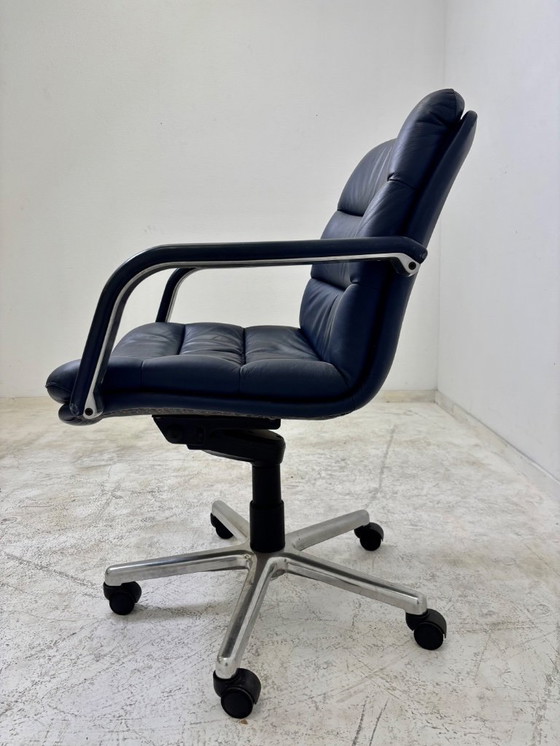 Image 1 of Canale Artifort