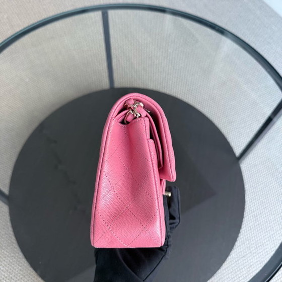 Image 1 of Bolso Chanel Classic Flap pequeño - Caviar 23CM, piel de becerro granulada acolchada, herrajes de oro rosa, Serie 28