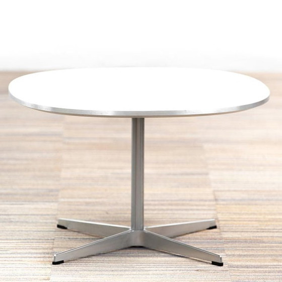 Image 1 of Table basse circulaire Fritz Hansen A223