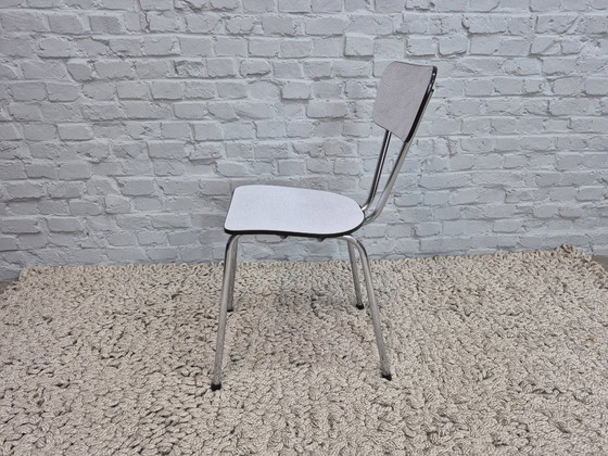 Lot de 2 Chaises de Cuisine Design Vintage par Brabantia, Formica Marbré Blanc, Pays-Bas, Années 1960 (photo 5 of 7)