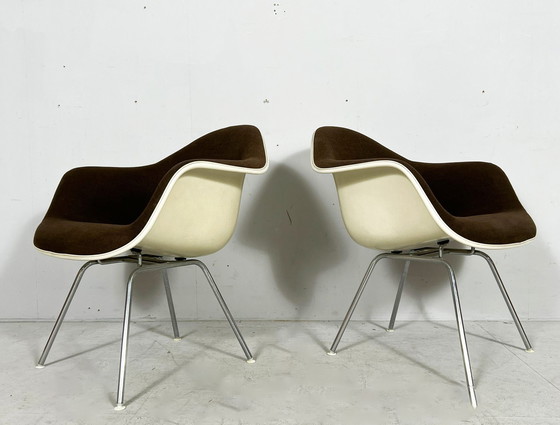 Image 1 of Charles en Ray Eames voor Vitra, set van 2 stoelen/armstoelen, model: 'Dax', jaren 1970