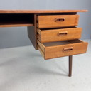 Vintage Deens ontwerp teak bureau