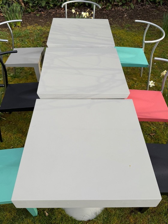 Image 1 of Set composto da 4 sedie Dr Glob e 1 tavolo, disegnato da Philippe Starck per Kartell.