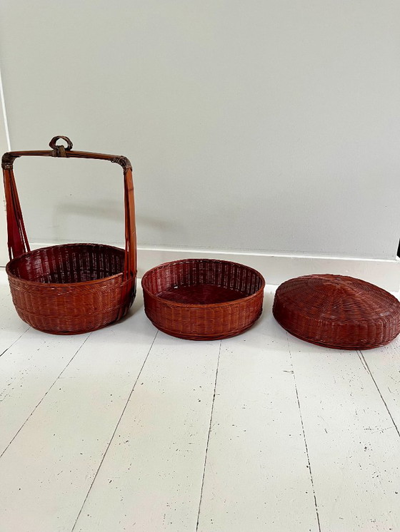 Image 1 of Vintage Chinese wedding basket (Wedding basket) made of bamboo.