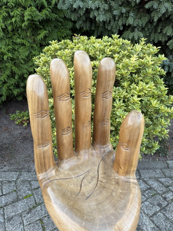 Image 1 of Houten handstoel vintage massief hout sculpturaal