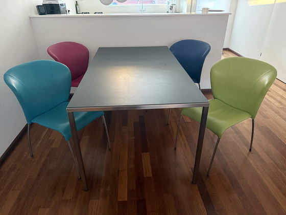 Image 1 of Metaform Eettafel + Montis Eetkamerstoelen