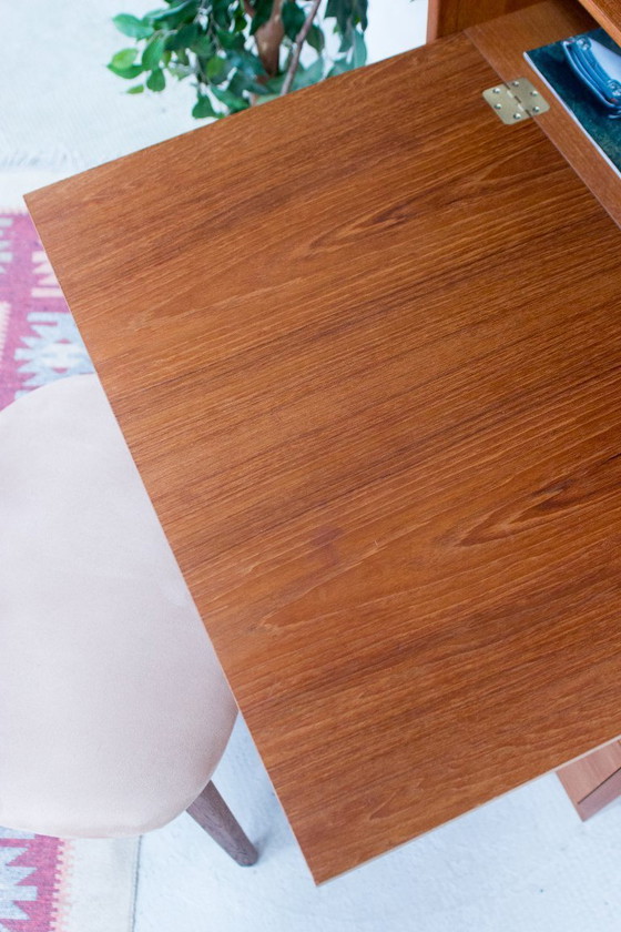 Image 1 of Poul Hundevad libreria segretaria a ripiani alti vintage in teak