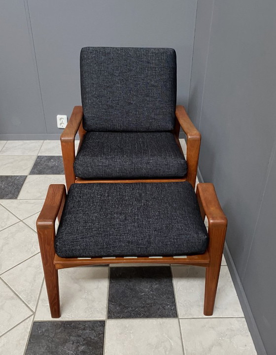 Image 1 of Sedia danese in teak di Arne Wahl Iversen per Komfort Denmark con poggiapiedi, anni '60