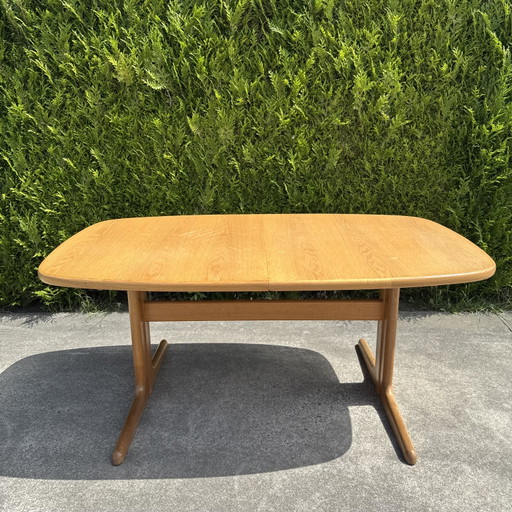 Mesa de comedor escandinava de roble - extensible