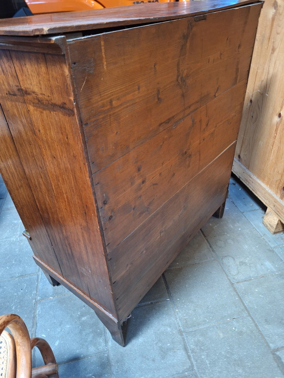 Image 1 of Cómoda holandesa antigua