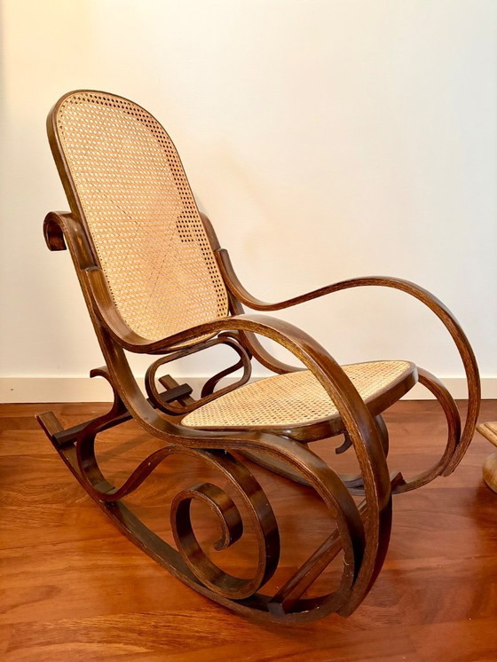 Image 1 of Schaukelstuhl im Thonet-Stil