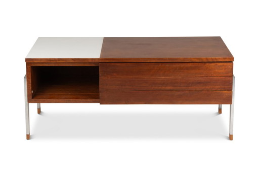 Paire de commodes basses en teck et métal chromé. Années 60.