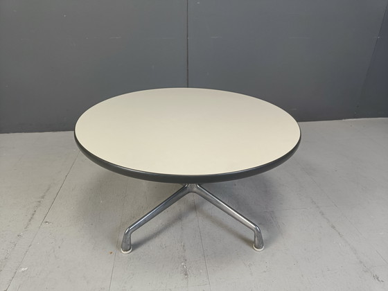 Image 1 of Table basse Eames pour Herman Miller, 1970S