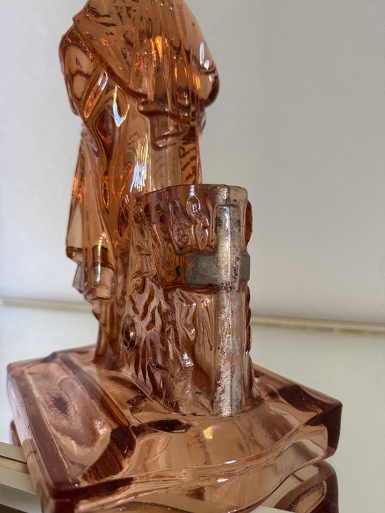 Image 1 of Großer Christus aus rosafarbenem Glas 40er Jahre