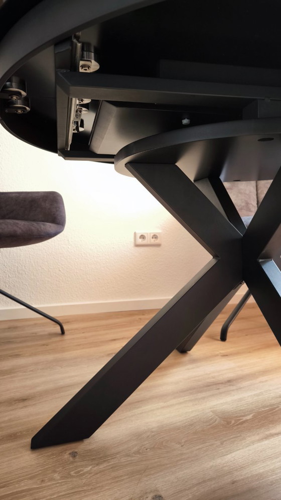 Image 1 of Winnipeg dining table + 4 × Venjakob armchairs “Fiona” – as new