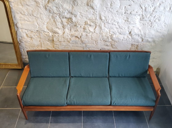 Image 1 of Vintage Scandinavische 3-zitsbank van massief hout