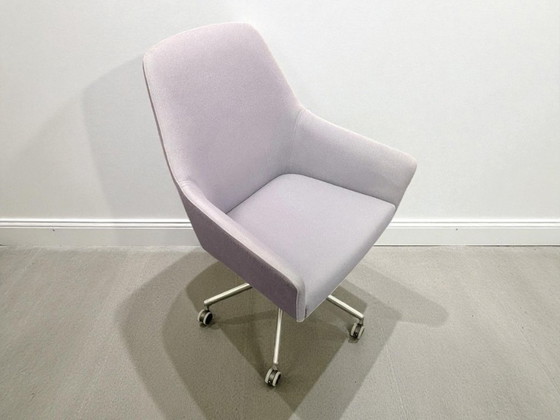 Image 1 of Arco Sketch Konferenzstuhl – Hellviolett – In sehr gutem Zustand