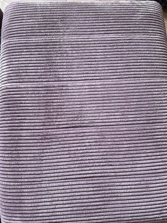 Image 1 of Divano lounge Homestock con pouf Theodore