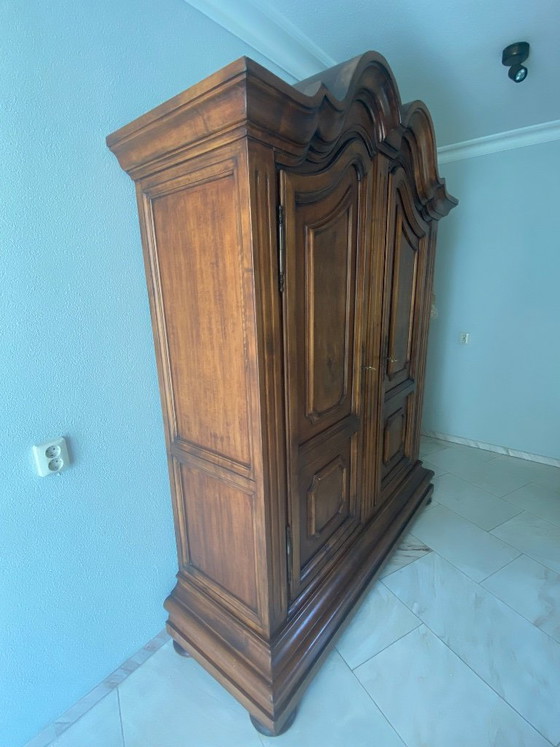 Image 1 of Hermoso armario antiguo