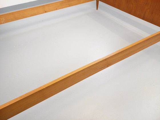 Image 1 of Lit double vintage style scandinave en teck des années 60 avec chevets suspendues et lampes intégrées