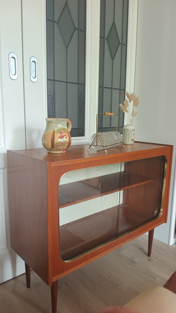 Image 1 of Vintage mid-century vitrinekastje / drankkastje in teak